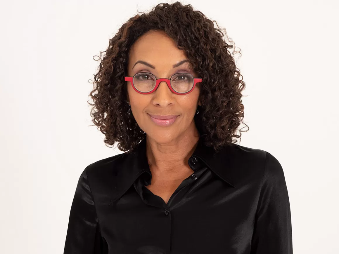 Women AJ Morgan Eyewear Guess Who?