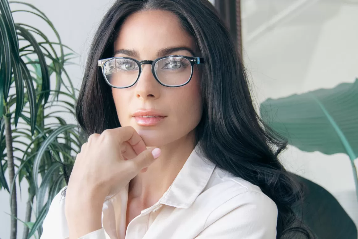 Women AJ Morgan Eyewear Real People