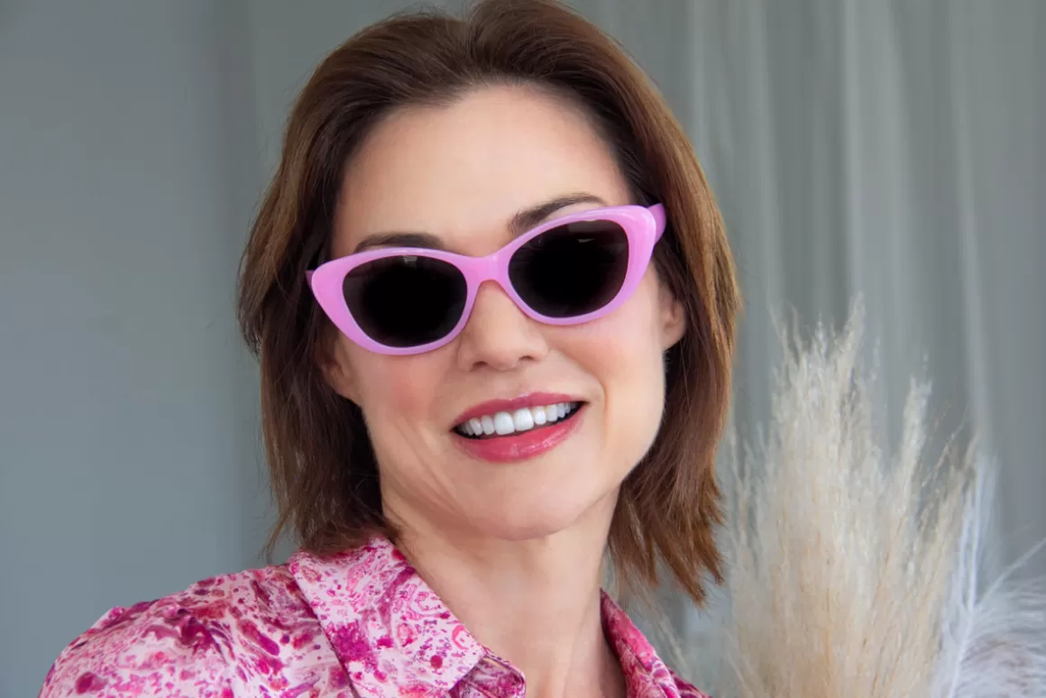 Women AJ Morgan Eyewear Top Deck (Full Lens Sunglass Reader)